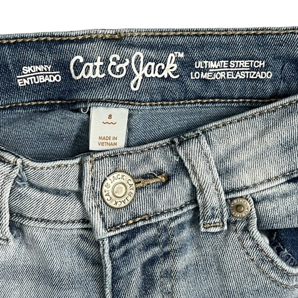 Cat & Jack Light Skinny Blue Kids' Jeans - Picture 4 of 10